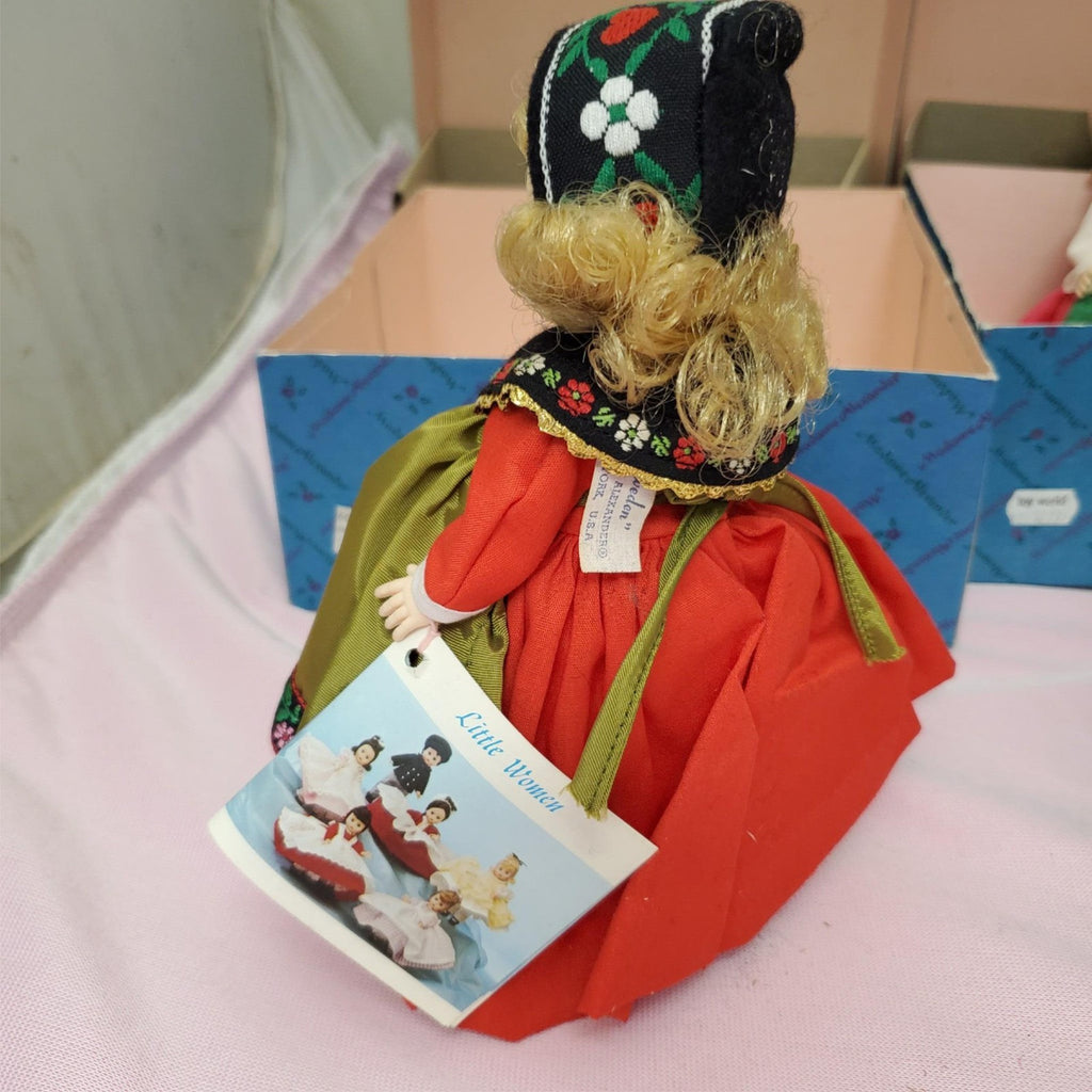 Set Of 5 Madame Alexander Friends From Foreign Lands Collection Dolls