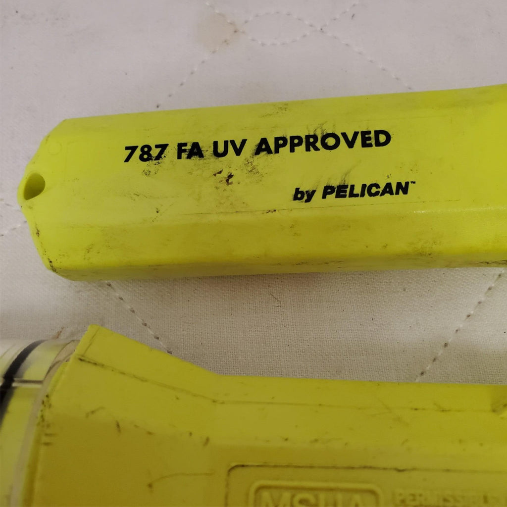 Lot of 4 Assorted Pelican Safety LED Flashlights LOT-862