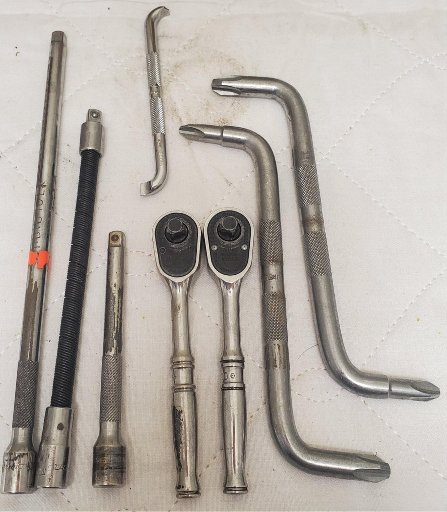Lot of Snap On F936 - 3-8_ Drive Handle Ratchets and Socket Extenders