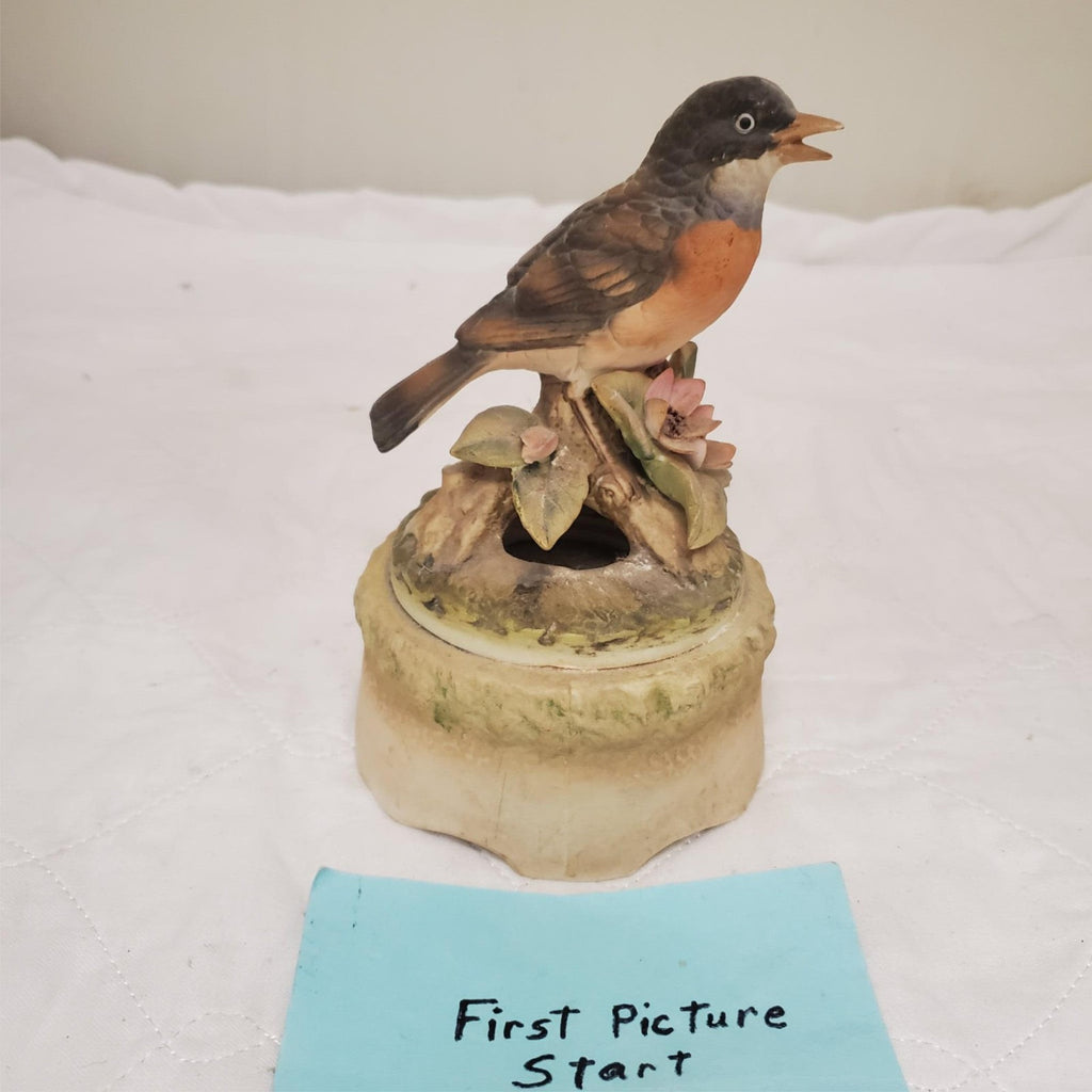 Lefton #KW7229 Porcelain Sparrow figurine Music Box