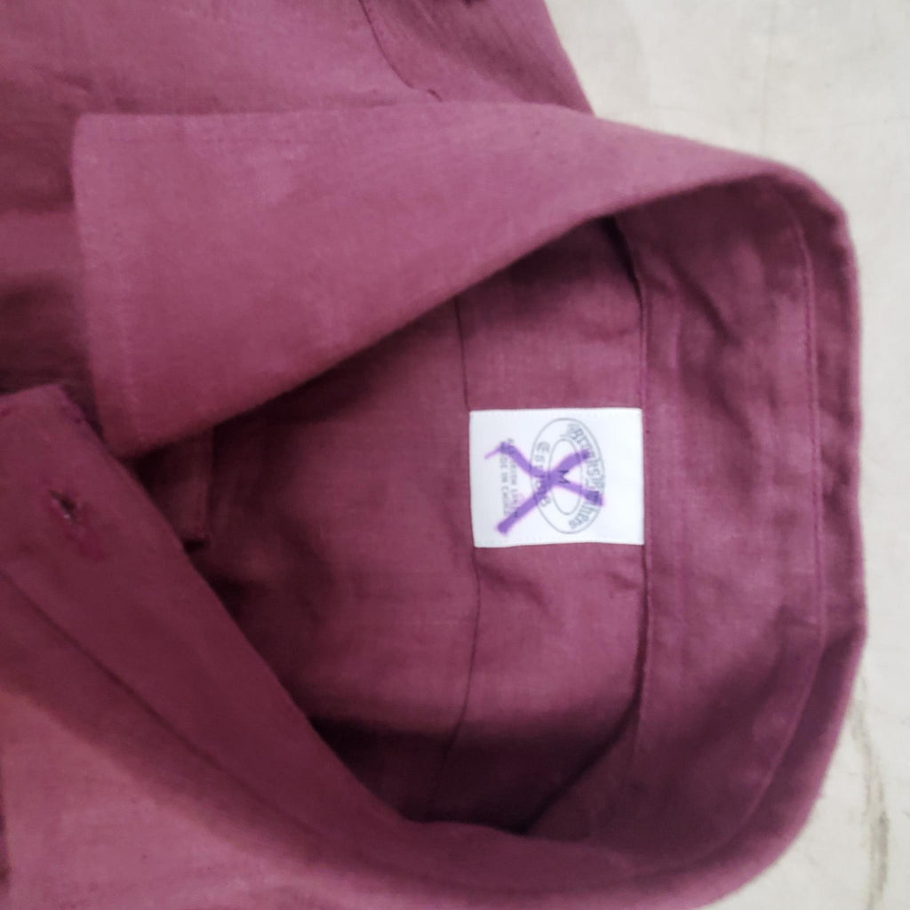 Brooks Brothers Men's Button Down Shirt Size Medium Burgundy Shoulder Epaulets