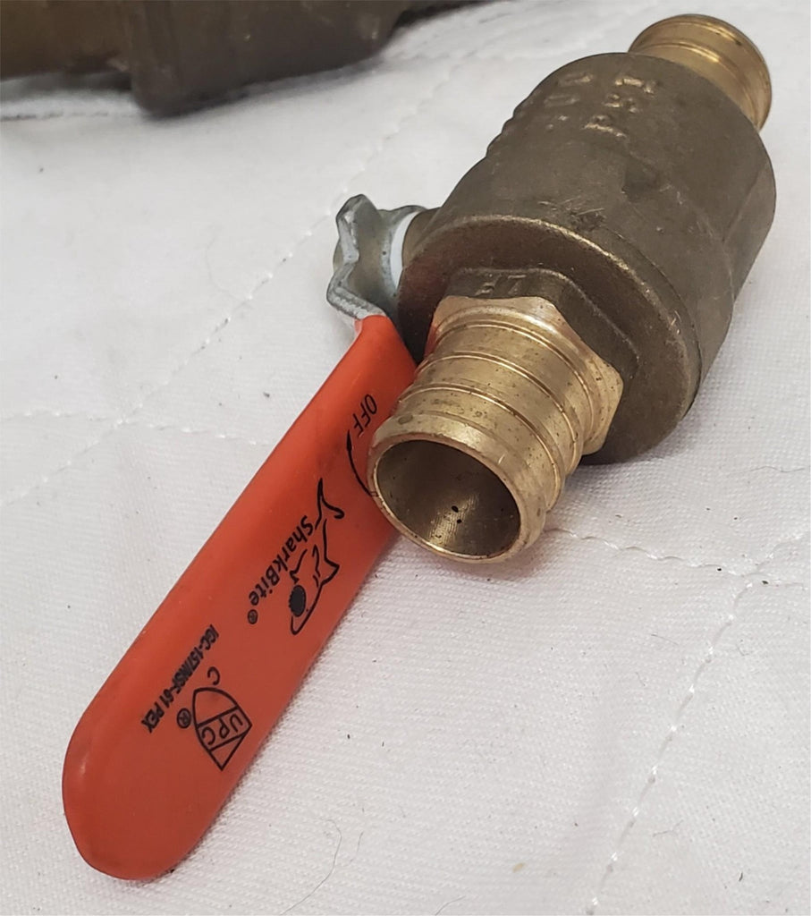 Lot of Sharkbite Everbilt Plumbing Pipe Fittings Elbows