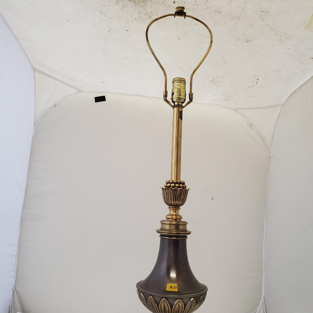 Vintage Stiffel Brass Urn Portable Table Lamp A11