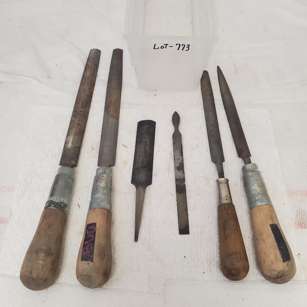 Lot of 6 Mixed Vintage Woodworking Chisel Tools LOT-773