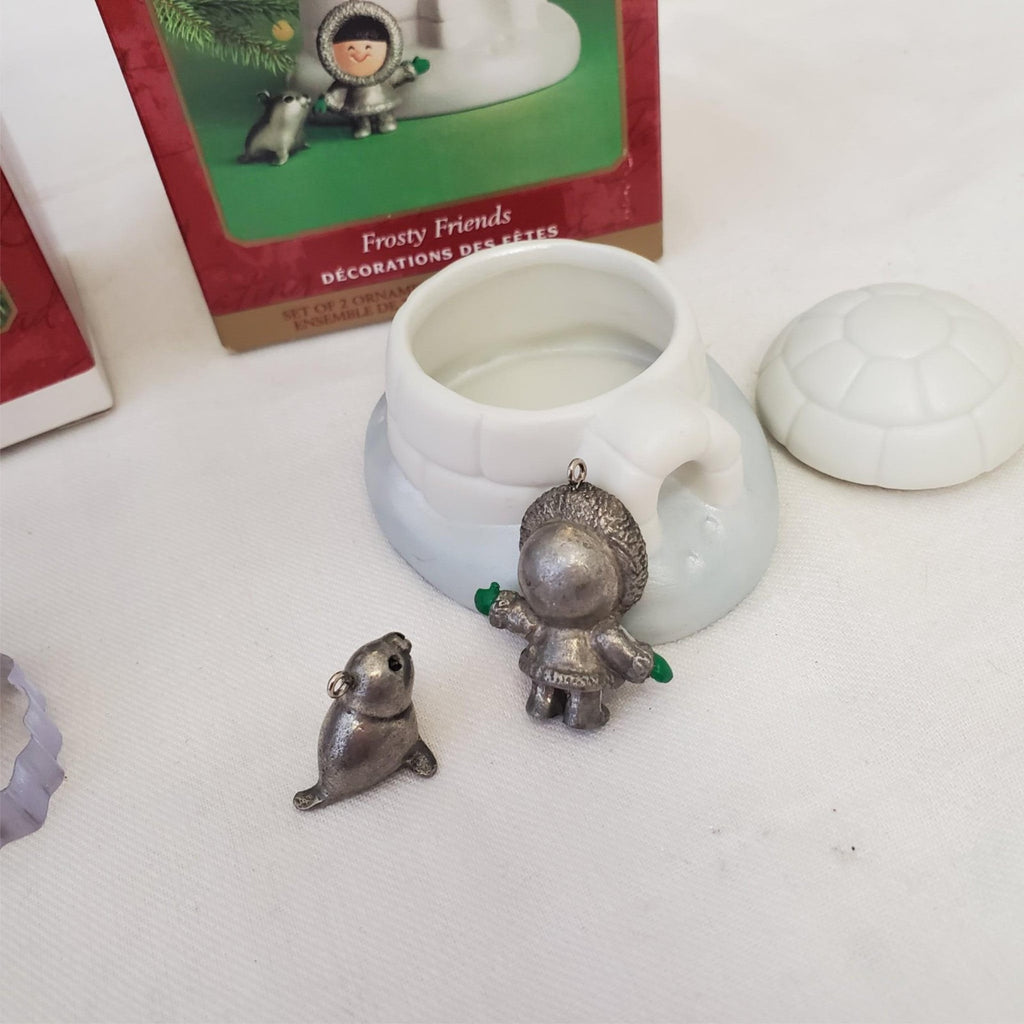 Set of 2 Hallmark Keepsake Ornament Frosty Friends #1