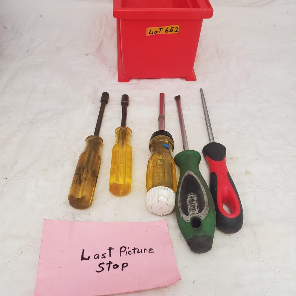 Lot of 5 Assorted Slotted, Phillips, Bit Driver Screwdriver LOT-652