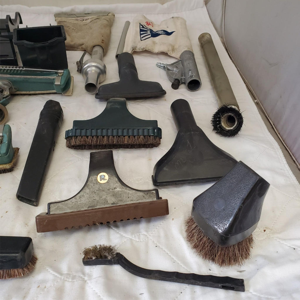 Lot of Assorted Vacuum Cleaner Replacement Brushes & Other Parts LOT 530