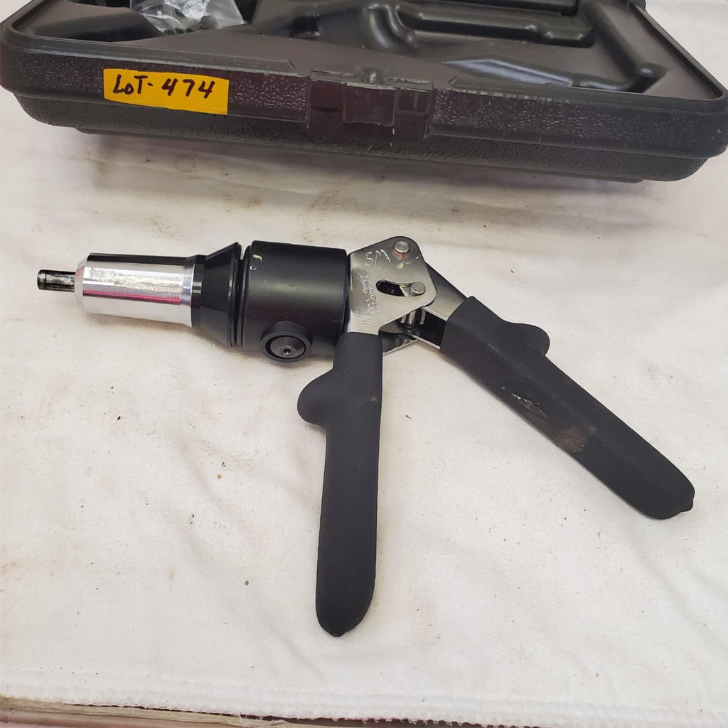 FSI D-100-RN Combination Hand Hydraulic Riveter Nutsetter Kit with Case LOT-474
