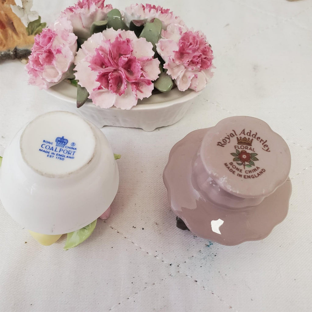 Royal Albert The Gift Collection the Picnic, The Carol Singers Cup & Saucer Set