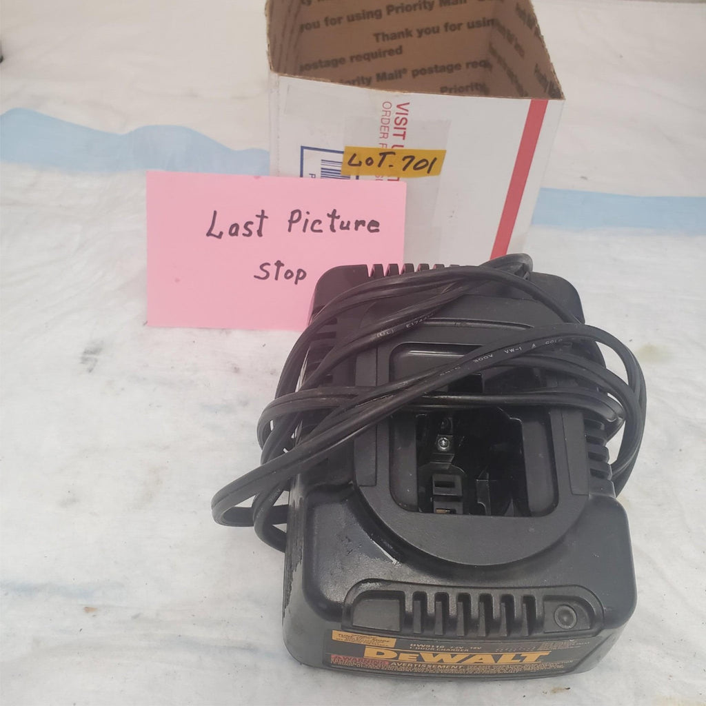 Dewalt DW9116 2V-18V 1 Hour Battery Charger LOT-701
