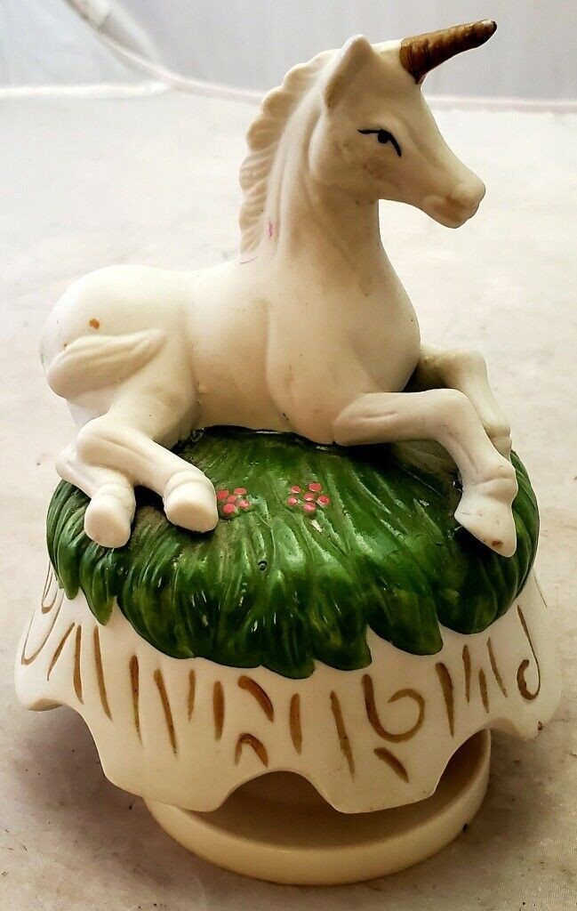 Vintage Porcelain Musical Unicorn Figurine Music "Impossible Dream" Rotates
