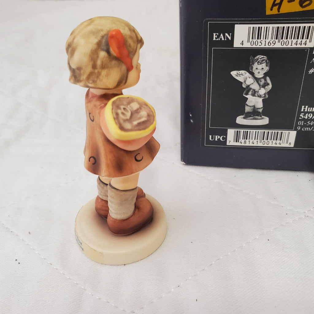 Goebel MI Hummell Club Figurine "A Sweet Offering" Hum 144 H-6