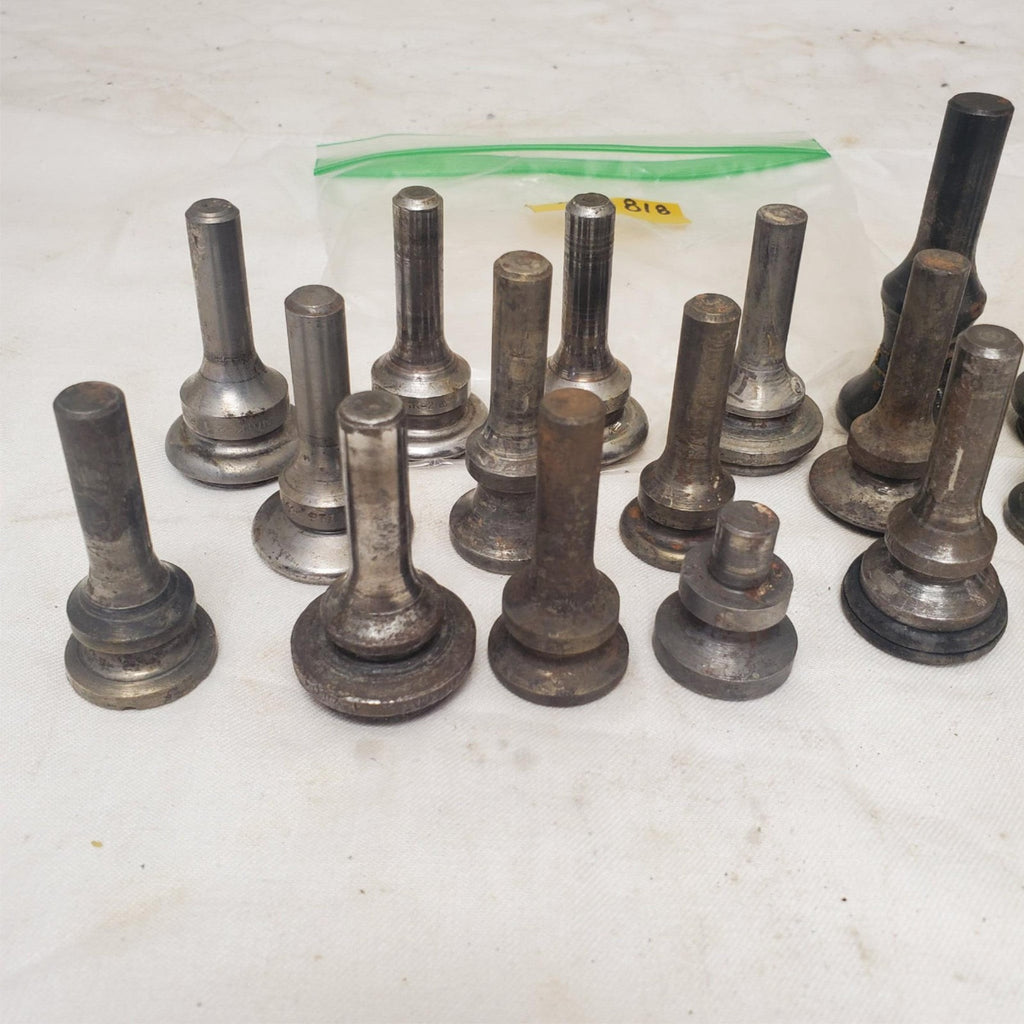 Lot of 18  Assorted Rivet Gun Riveter Sets LOT-818