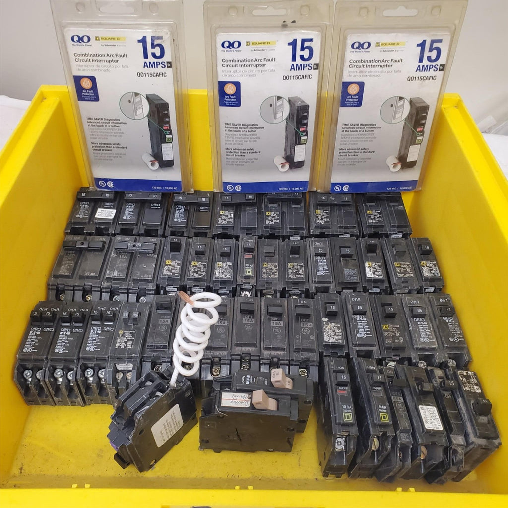 Large Lot of 47 Used Circuit Breakers Assorted #15