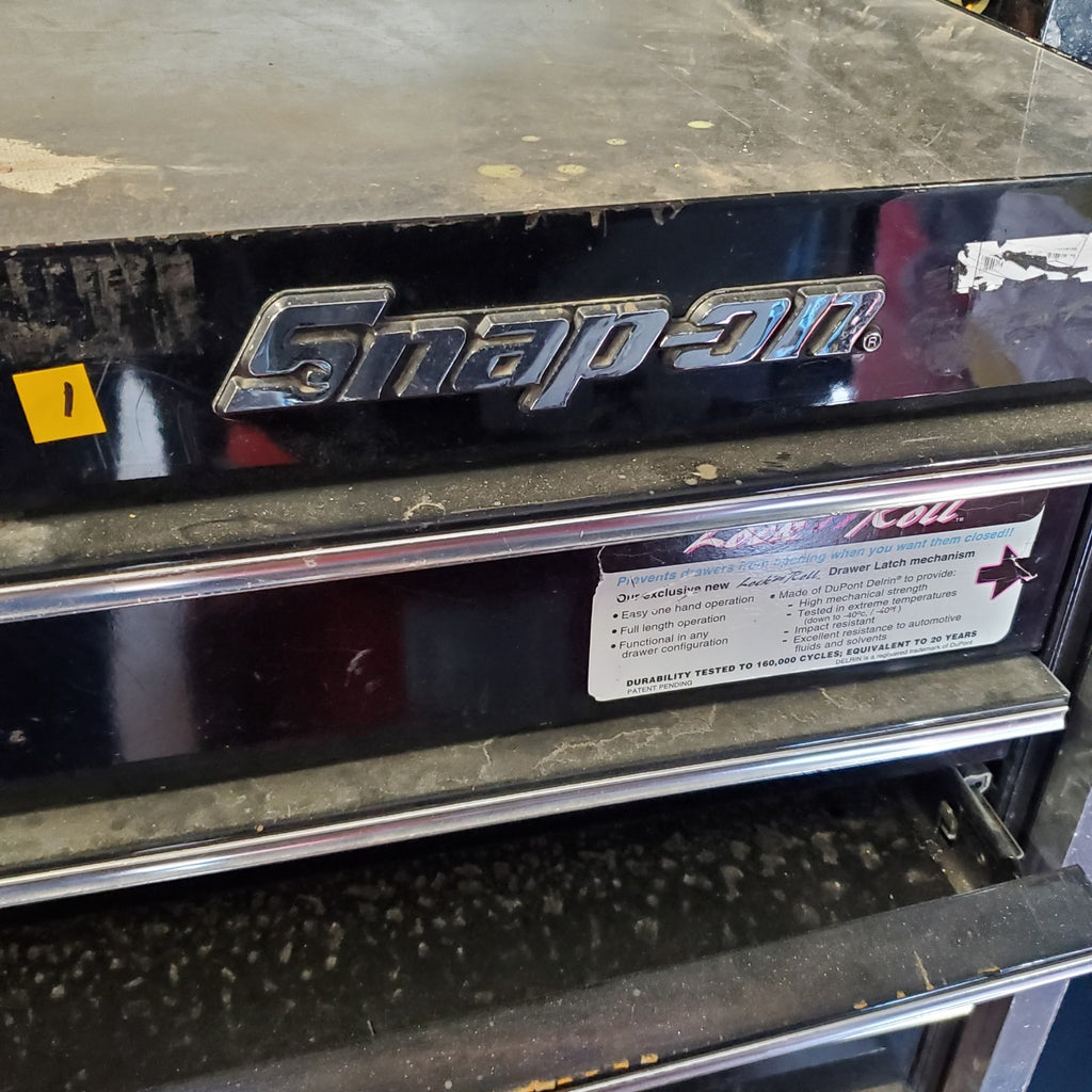 SNAP ON Tool Box Triple Bank w/14Lock n Roll Drawers (1) Local Pickup Only