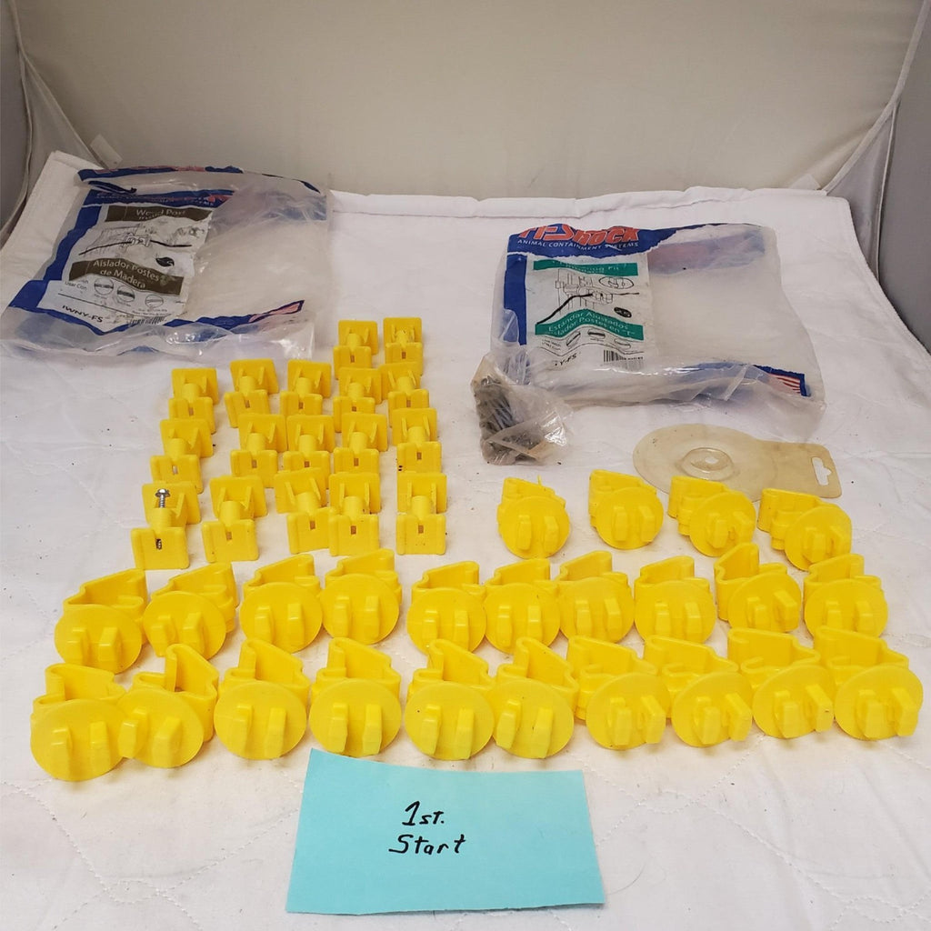 Fi-Shock Standard Snug-Fitting T-Post Insulator & Wood Post Knob Insulator