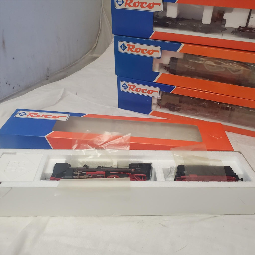 Roco International HO 44083, 43416, 43311 & 43300 Train Set