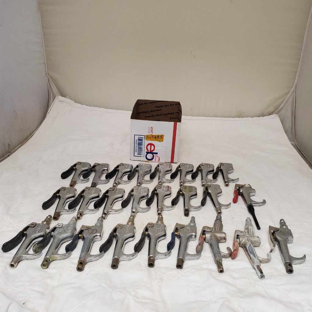 Lot of 25 Coilhose & Various Pneumatics Air Blow Gun Lot 685