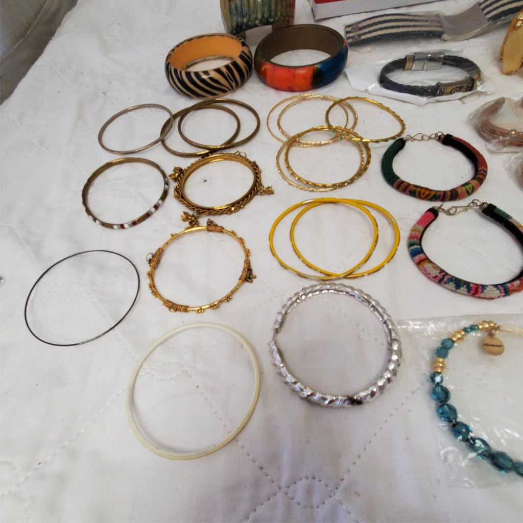 Lot of Assorted Various Bangles, Ear Rings & Bracelet LOT-8