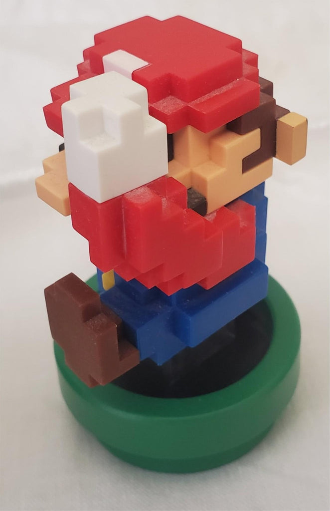 Supermario Bros. 30th Amiibo with Retro Arcade and Pez