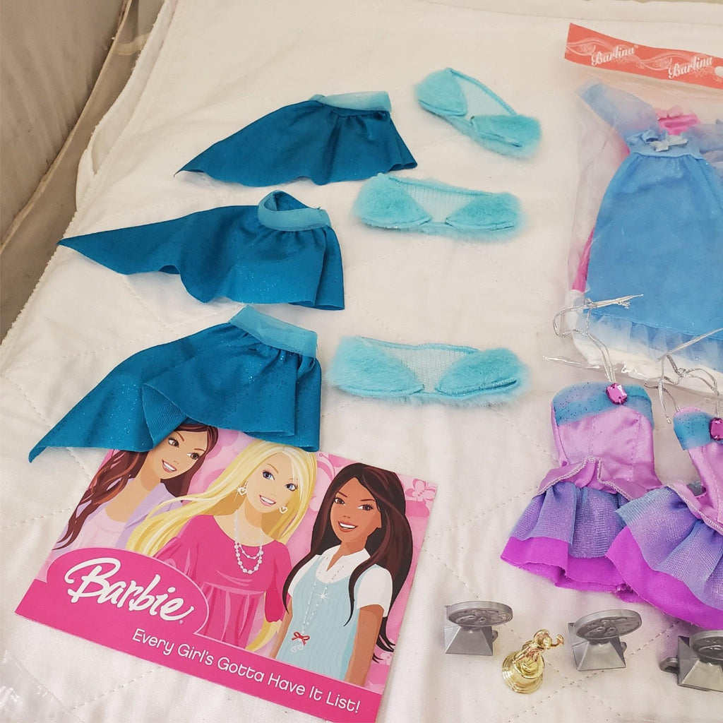 Mattel Barbie Hugs 'n Horses Barbie and Chelsea Blonde Playset #2 Tub