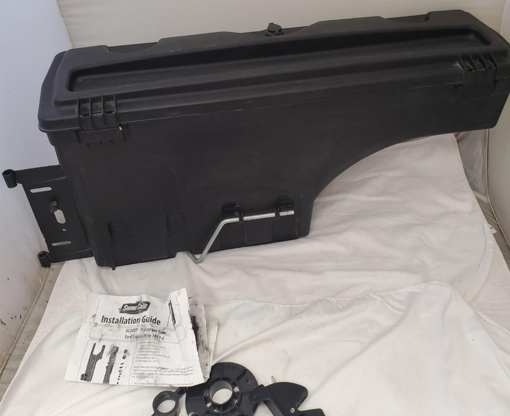 UnderCover Swing Case SC205P Passenger Side Ford Super Duty 2017-C