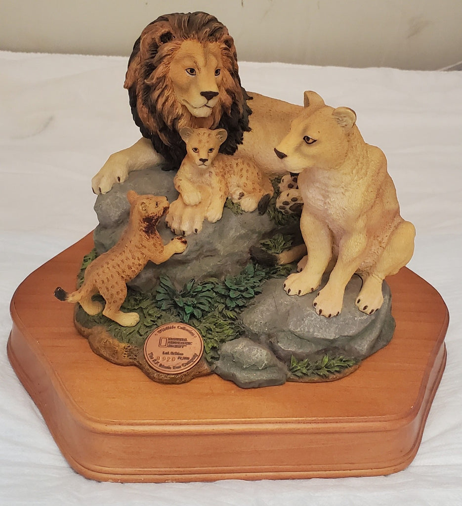 National Geographic Wildlife Collection San Francisco Music Box