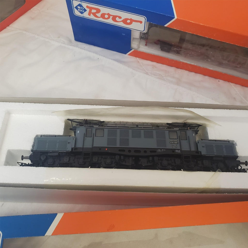 Roco International HO 44083, 43416, 43311 & 43300 Train Set