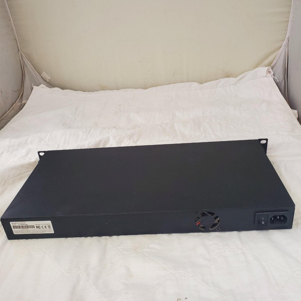 Intellinet Network Solutions 524155 16 Port POE Switch
