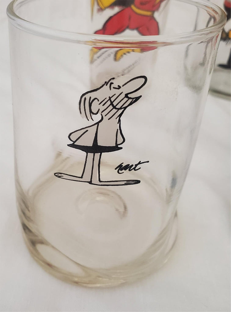 Lot of 8 vintage Action Series Collectible Glass