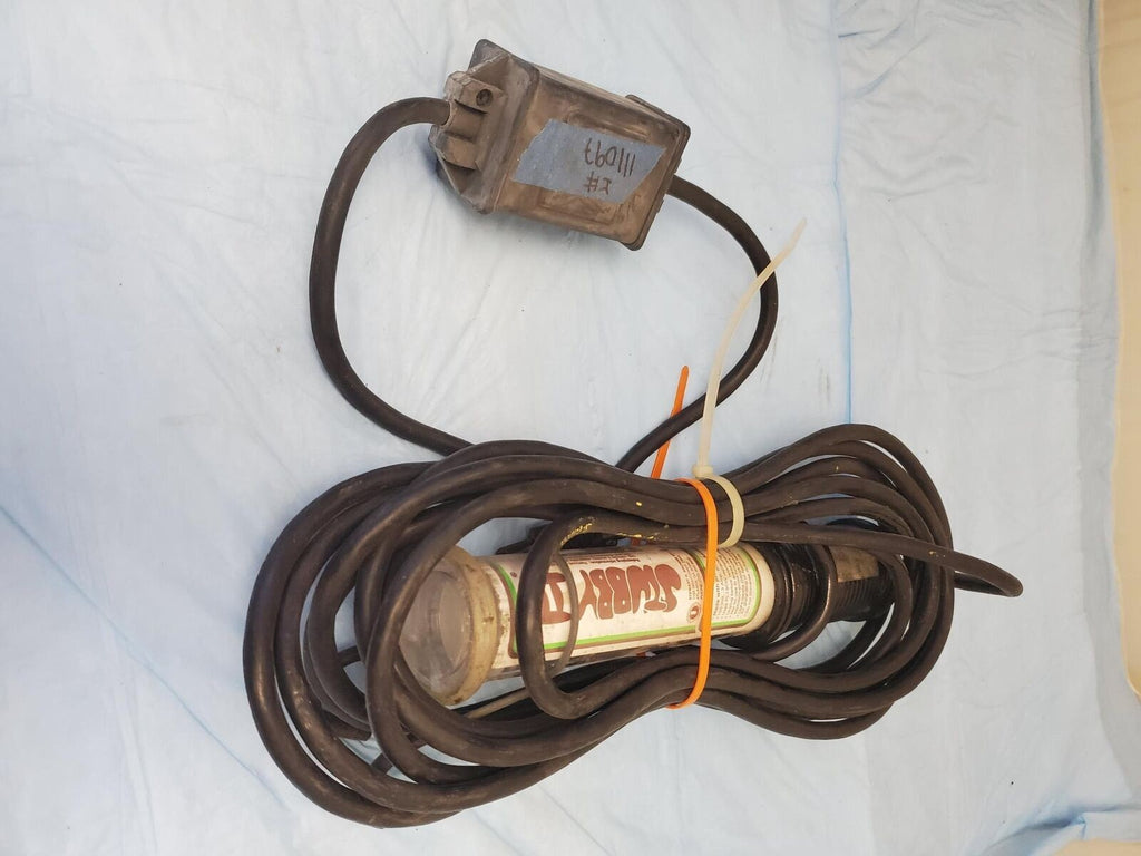 Used General Inc Stubby II 13 Watt Fluorescent Light