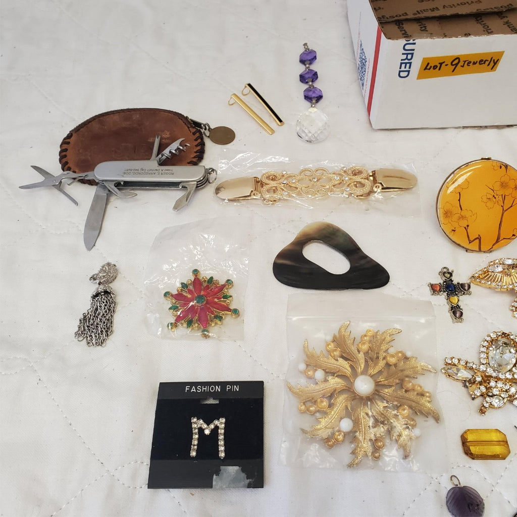 Lot of Assorted Various Brooch, Hair Clips, Pendent & Swiss Knife LOT-9