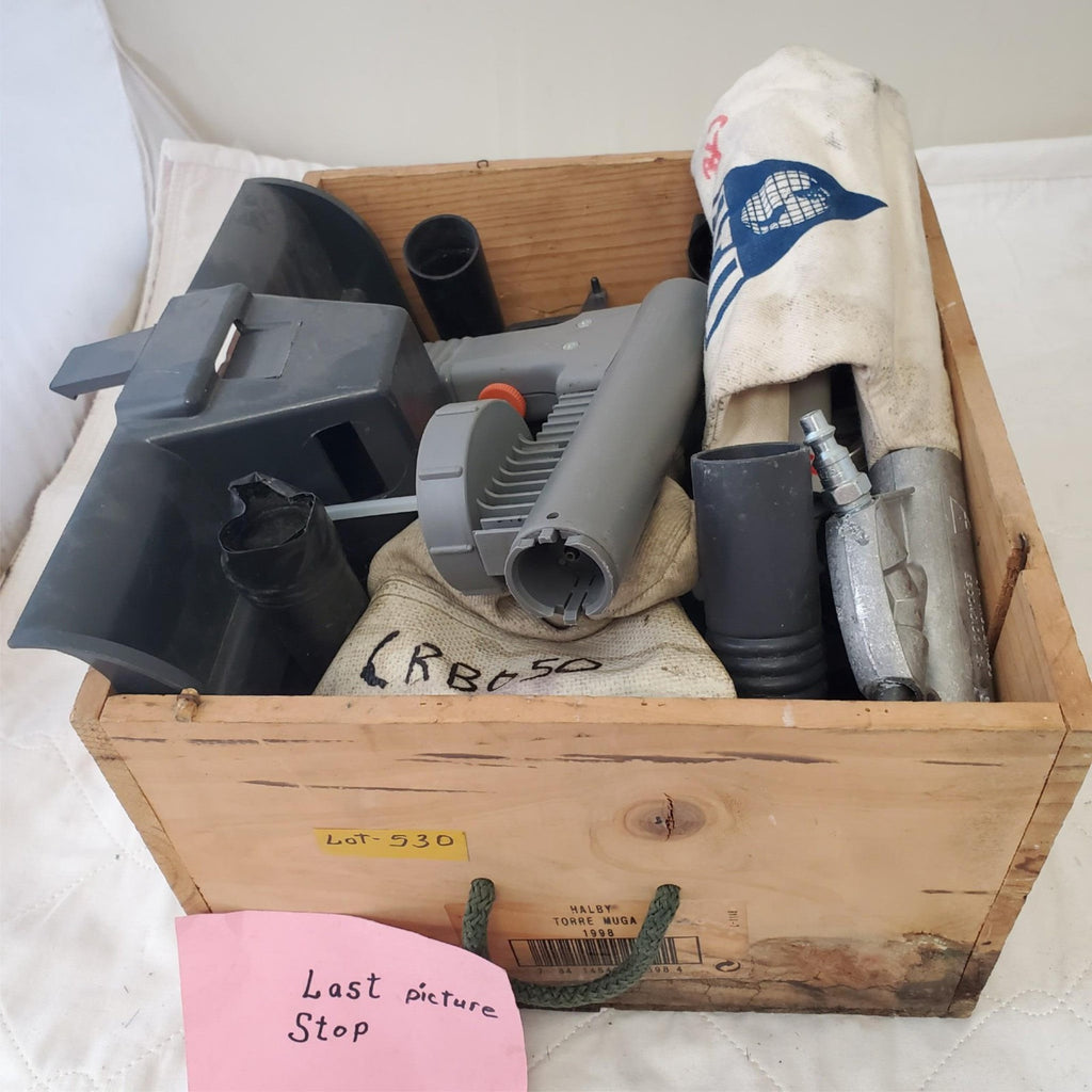 Lot of Assorted Vacuum Cleaner Replacement Brushes & Other Parts LOT 530