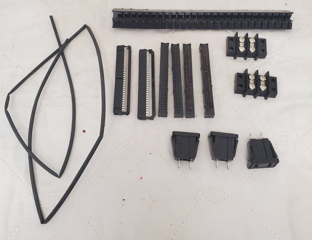 Lot of Computer Electronics Pin Connectors