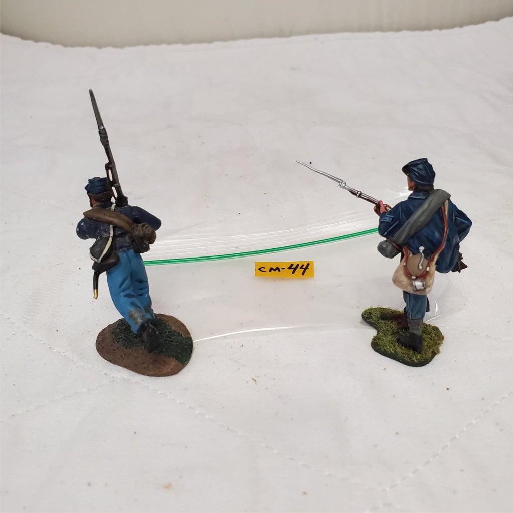 The Collectors Showcase CS00975 69th New York Irish Brigade Advancing CM-44