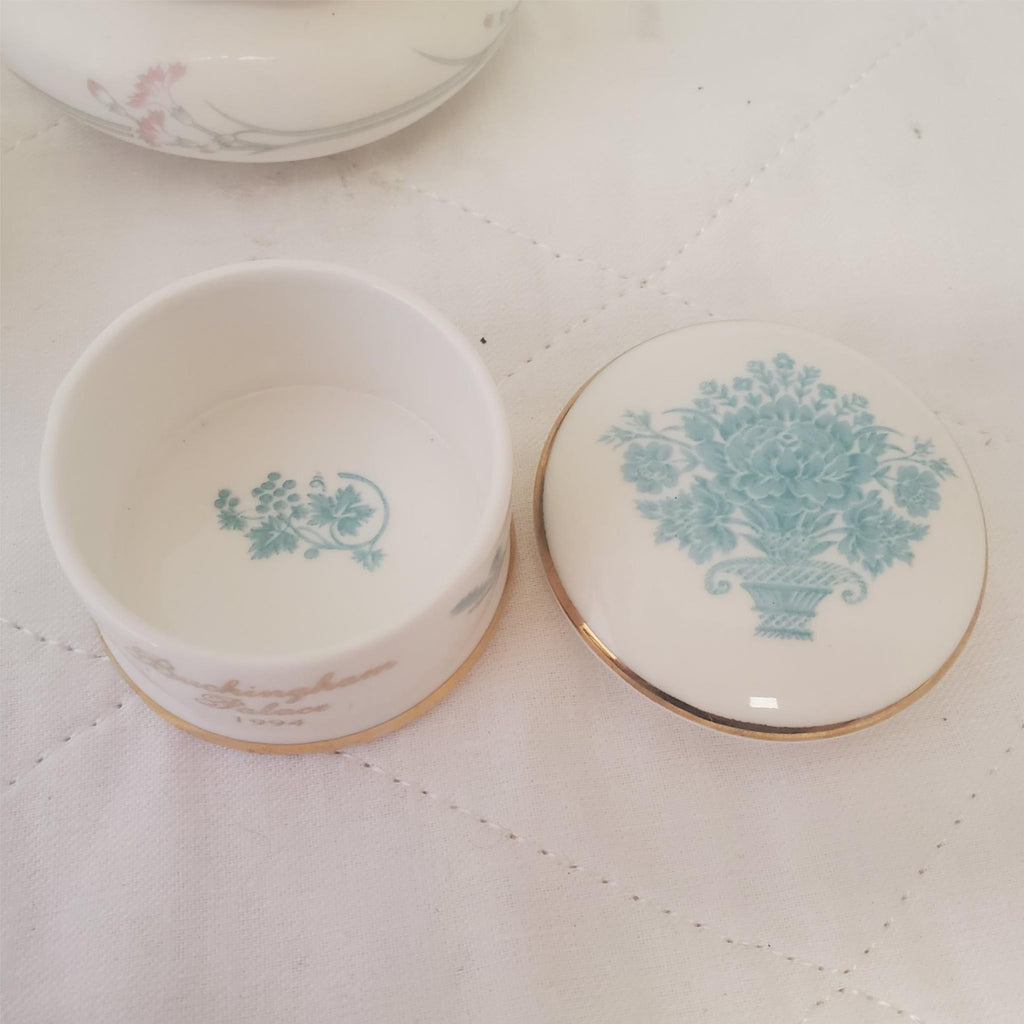 Buckingham Palace 1994, Royal Doulton Carnation Porcelain Trinket Pot