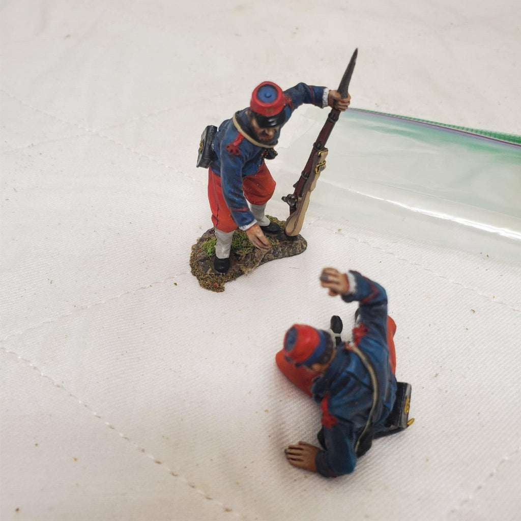 Set of 2 John Jenkins French Foreign Legion Wounded, Helping Legionnaire CM-26
