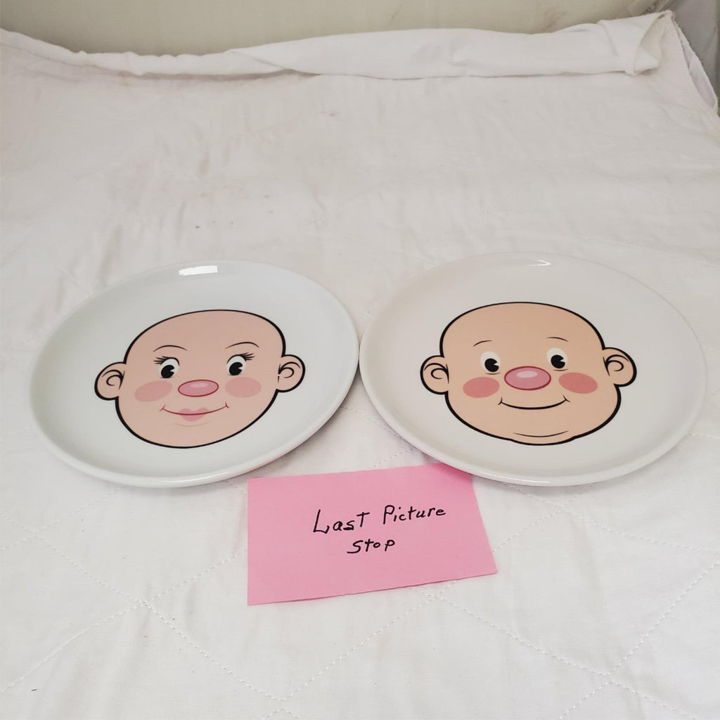 Set Of 2 Fred Friends Plays With His Food Funny Face Design Ceramic Plates