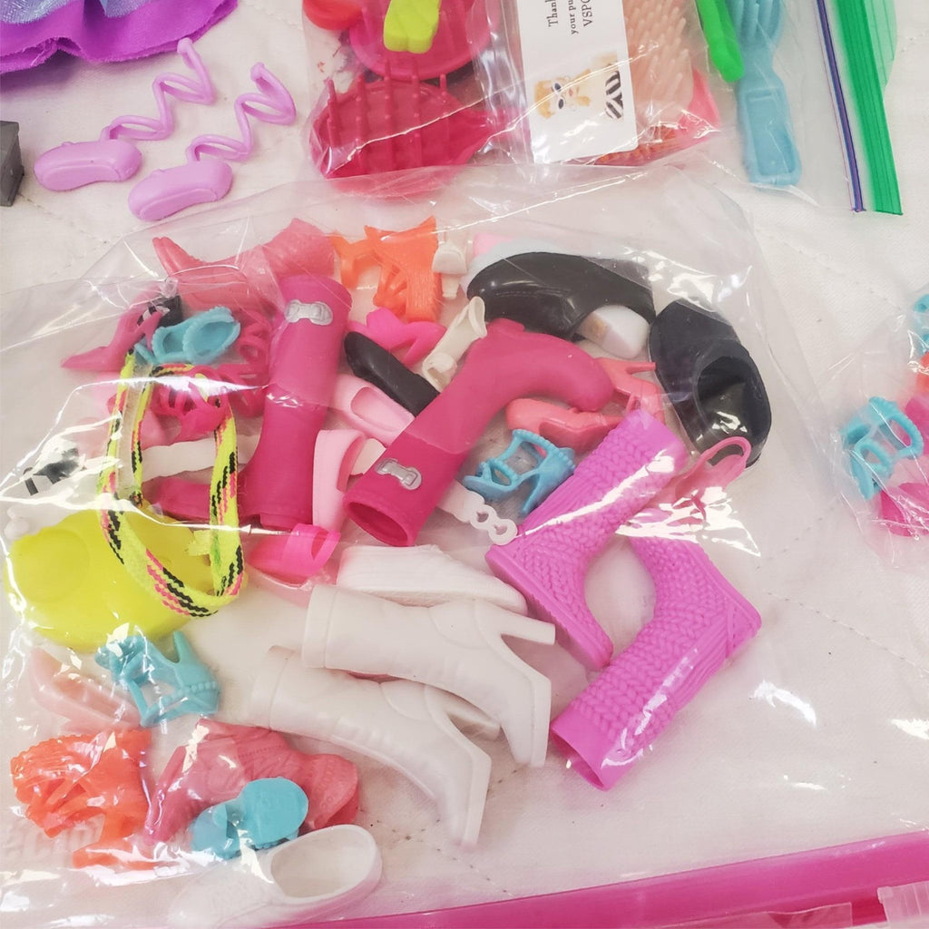 Mattel Barbie Hugs 'n Horses Barbie and Chelsea Blonde Playset #2 Tub