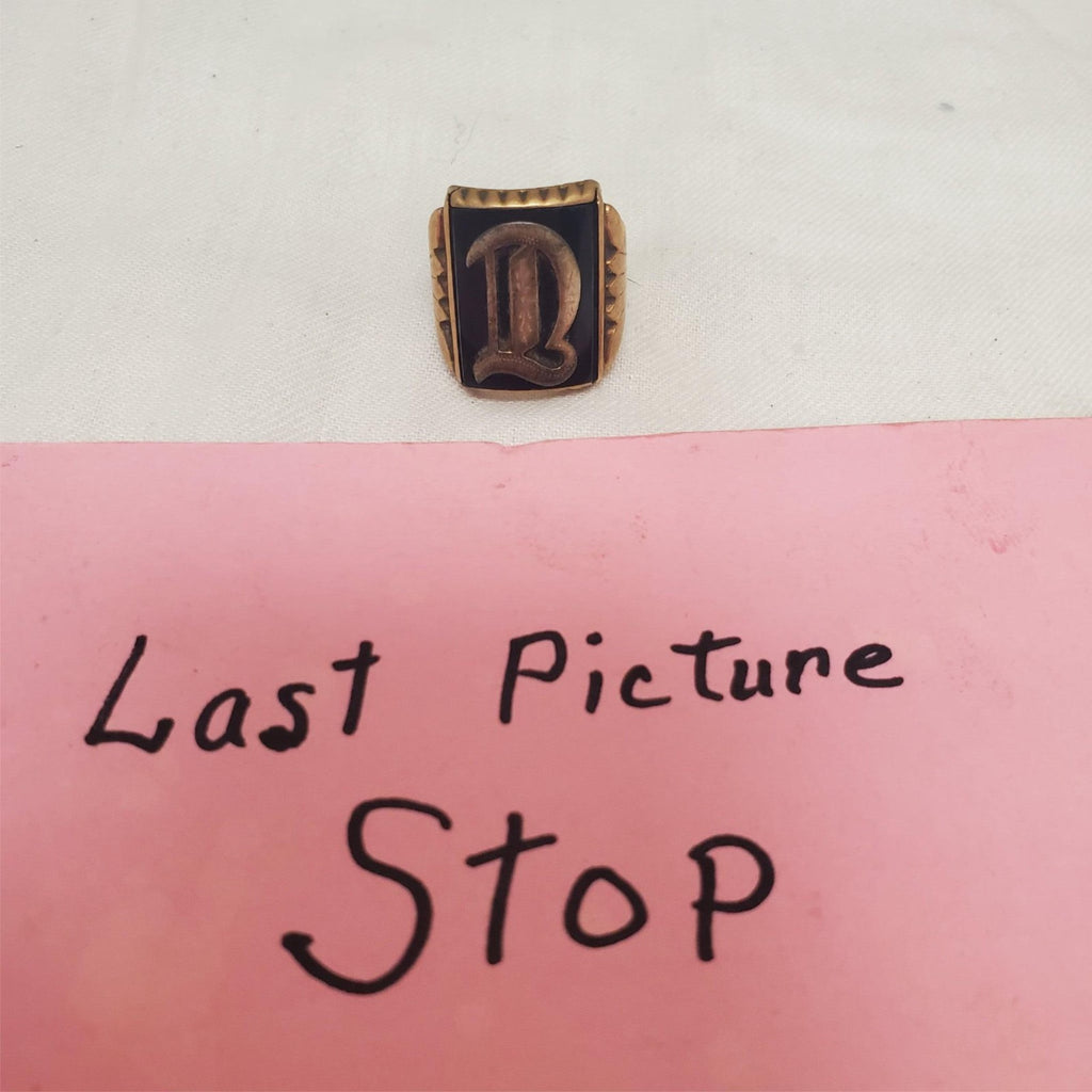 Letter D Gold Broken Scrap Ring