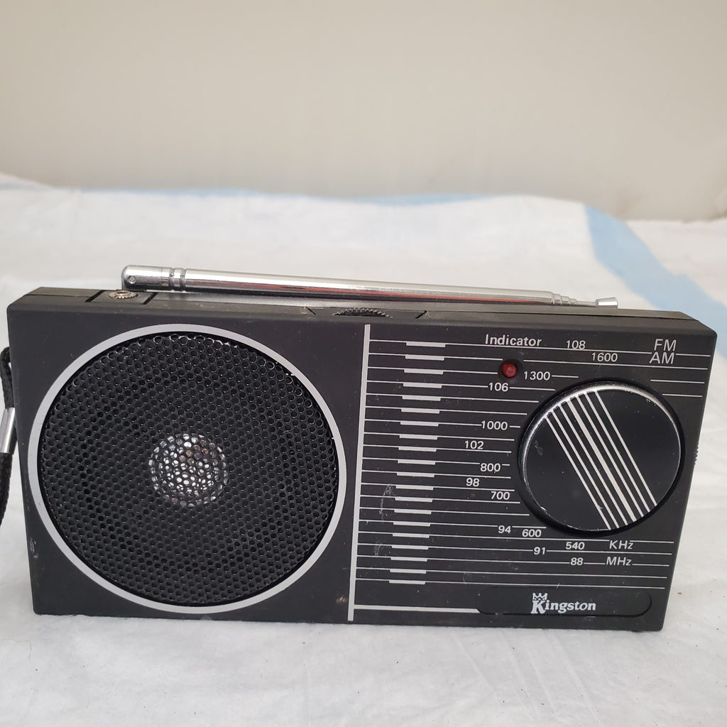 Kingston Portable AM/FM Radio w Earphone Jack