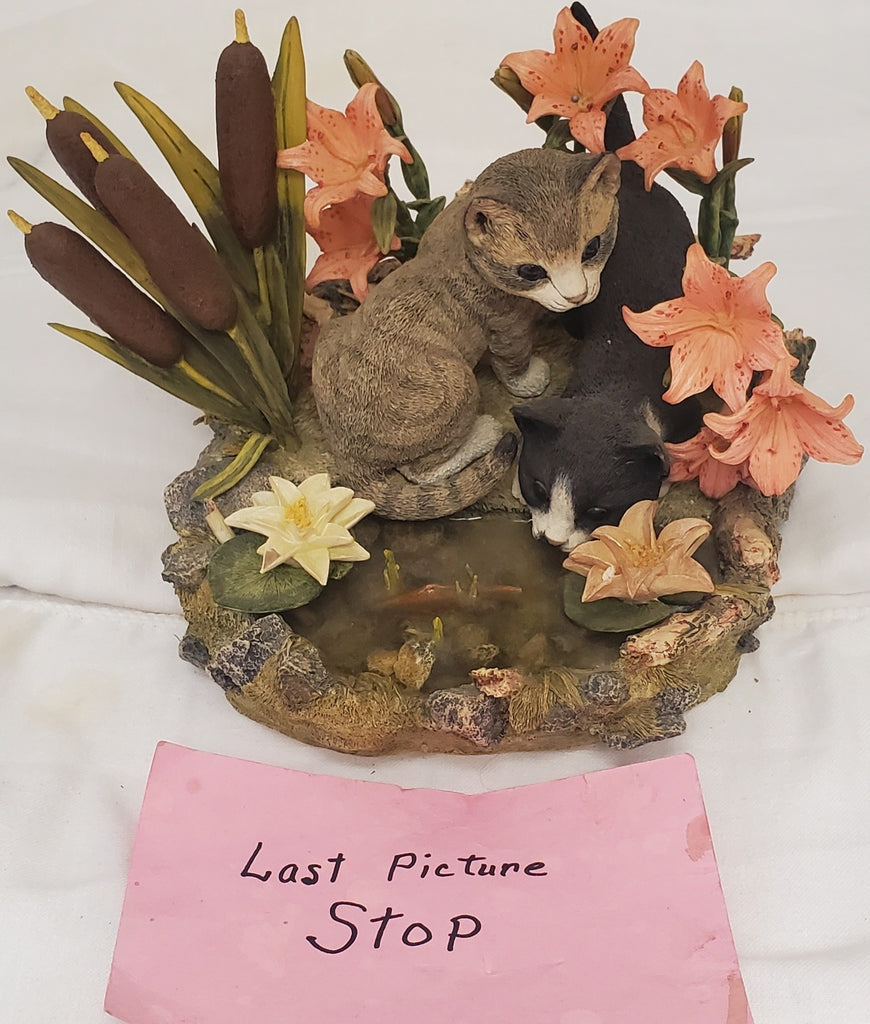 Lenox 2001 Afternoon Amazement Resin Cat Figurine Black & Gray Cats by Fish Pond