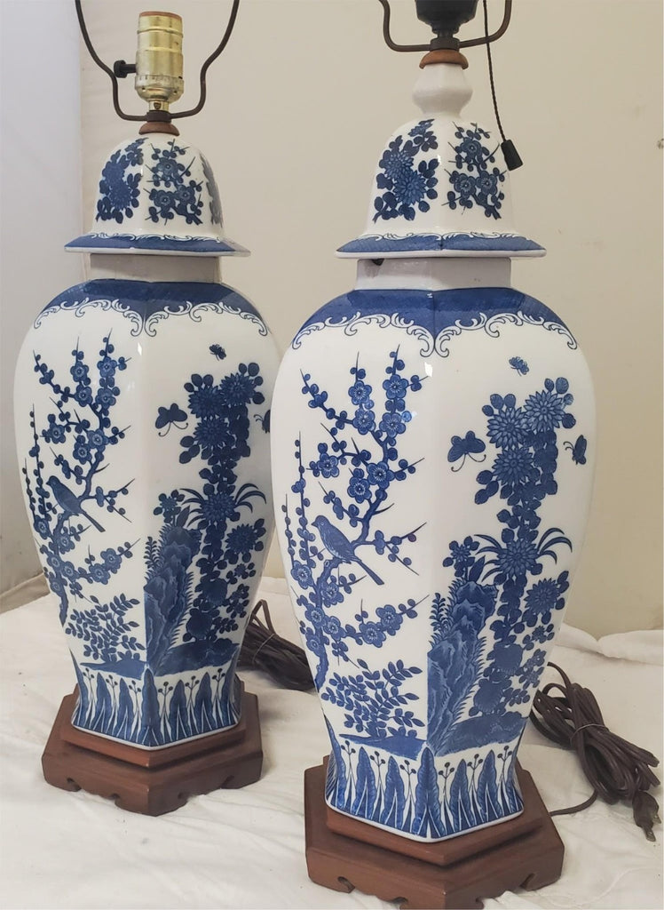 Lot of 2 Vintage Chinese Blue & White Jar Table Lamp