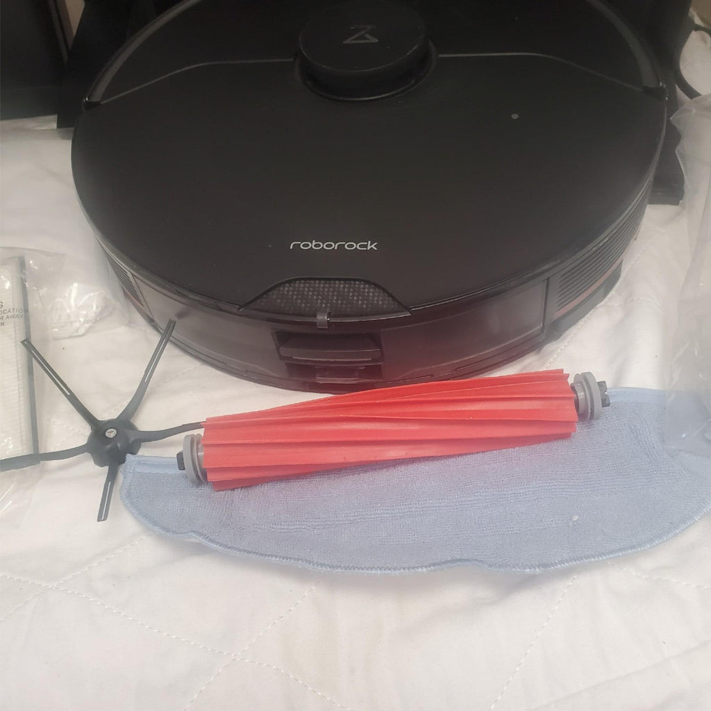 Roborock S7 Max Ultra Robot Vacuum and Mop with Sink fill station