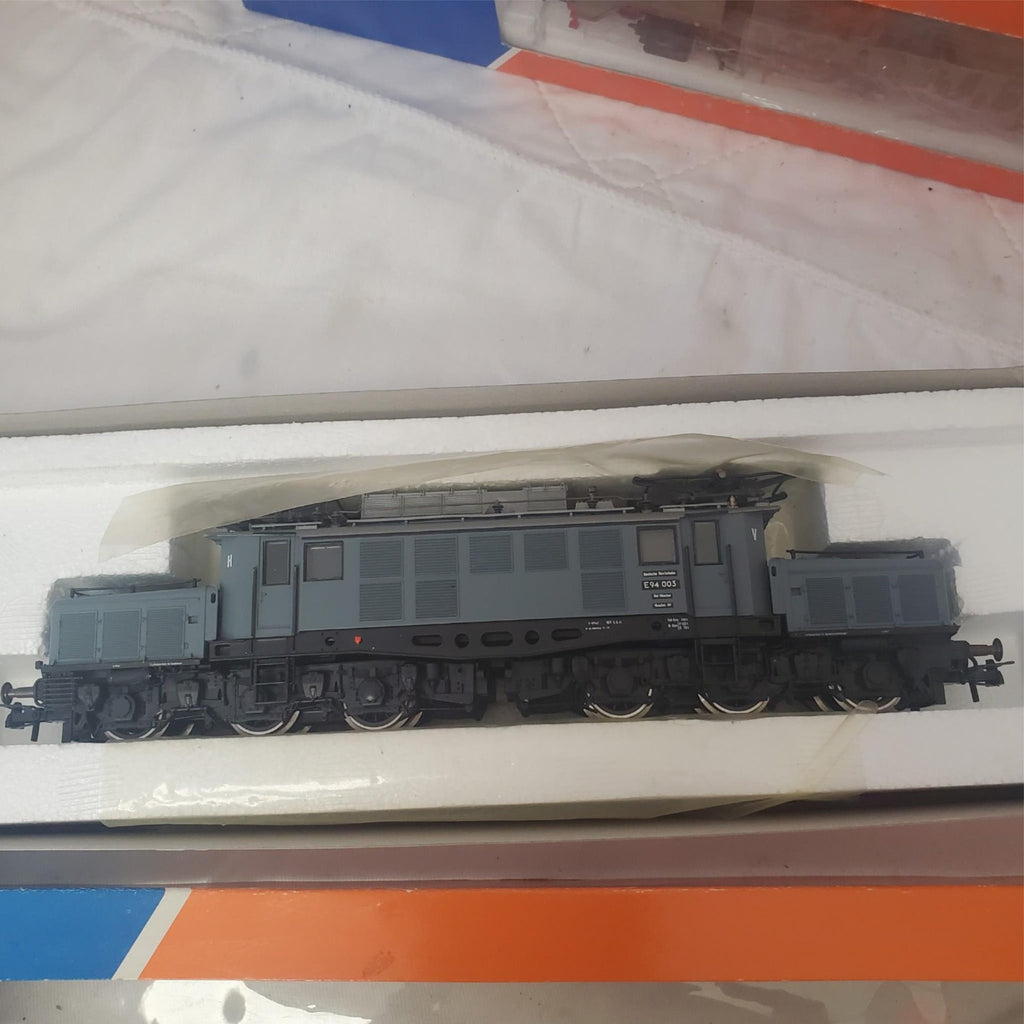Roco International HO 44083, 43416, 43311 & 43300 Train Set