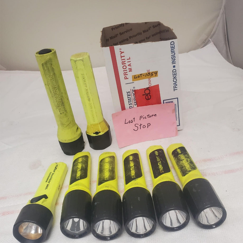Lot of 8 Streamlight Flashlight 4AA LED  LOT-1054