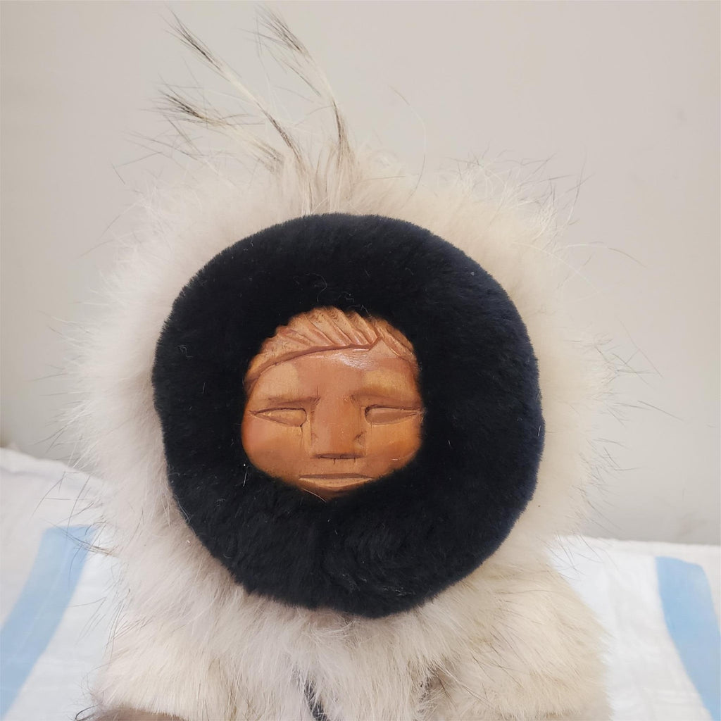 Alaskan Inuit Eskimo Native Figure Doll Memeluk Hand Crafted