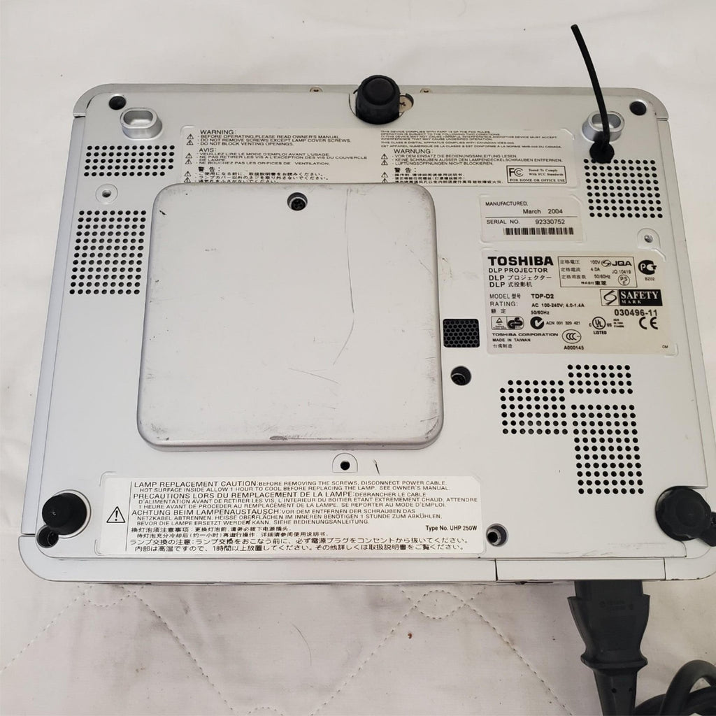 Toshiba DLF TDP-D2  Projector