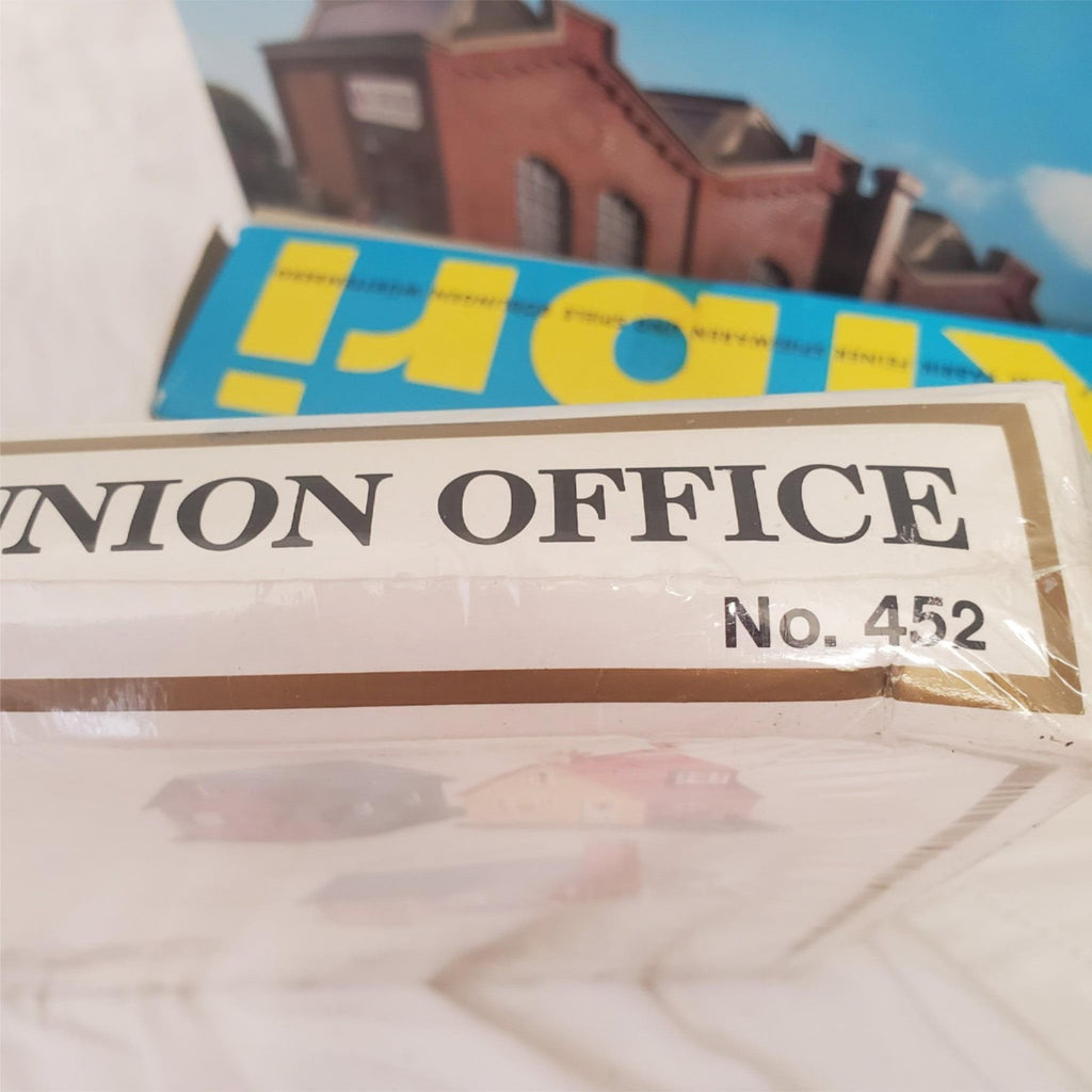 Lot of 4 Vintage HO Scale9784,9602,9782 Kibri Model Power Western Union Building