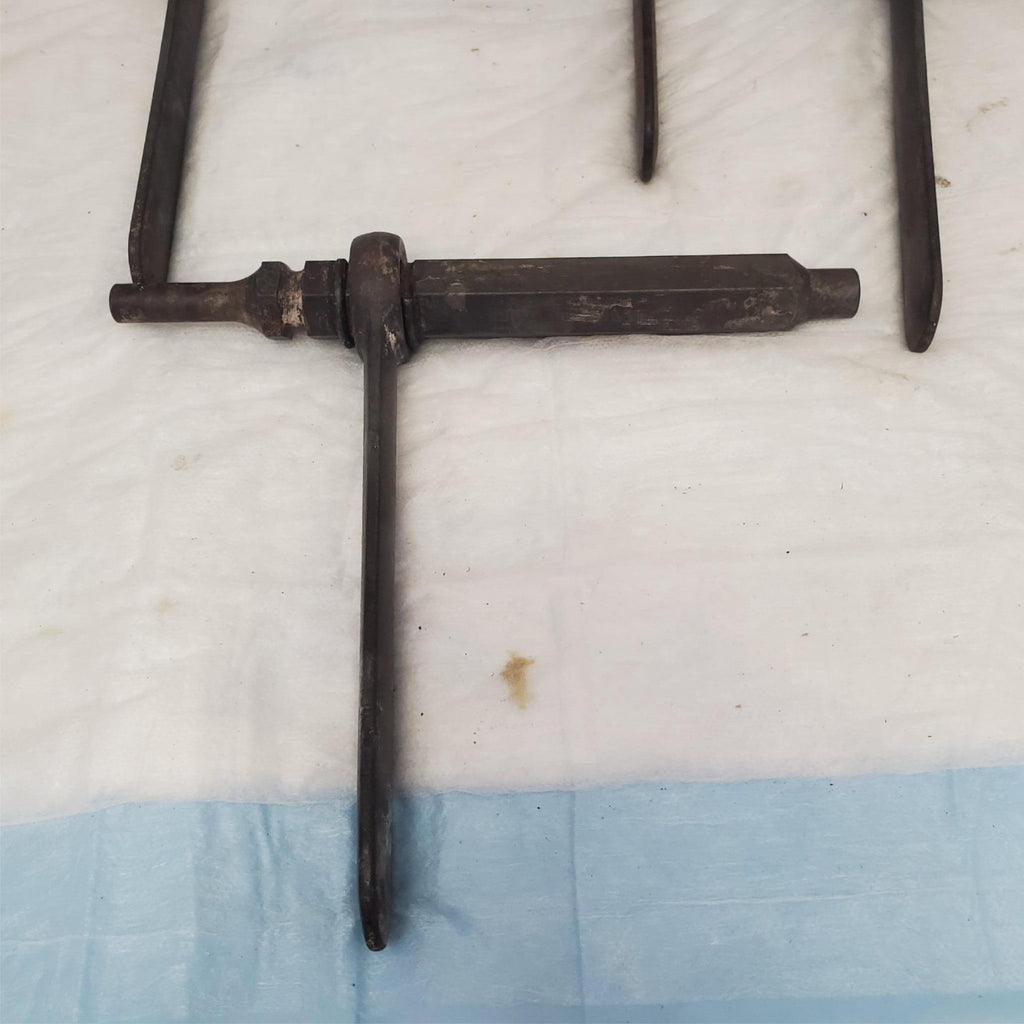 Lot of 4 Assorted Screw Removal Impact Tool LOT-695
